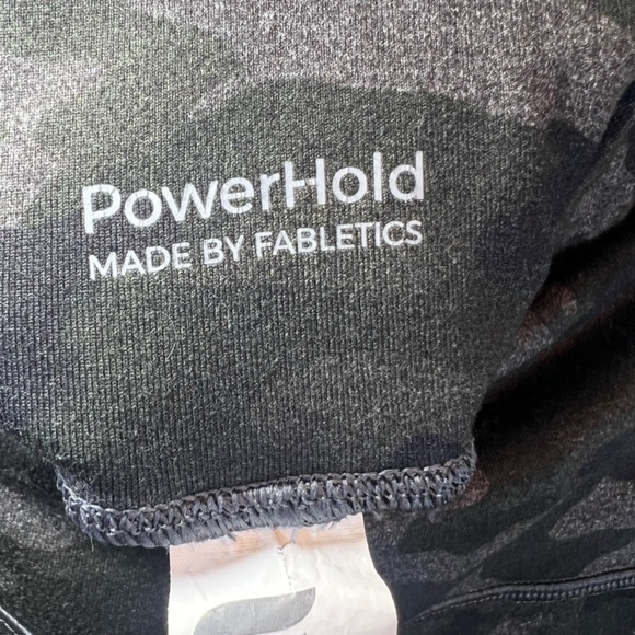 Fabletics Womens On-The-Go Powerhold High Waist Leggings Charcoal Camo Sz Medium - Picture 13 of 14